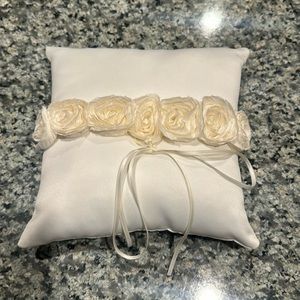 EUC.  Ring bearer pillow.  Like NEW.
